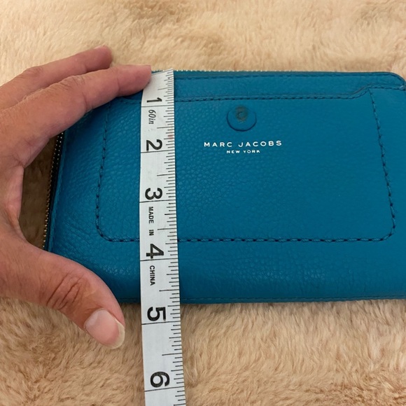 Marc Jacobs leather wristlet - Picture 12 of 12